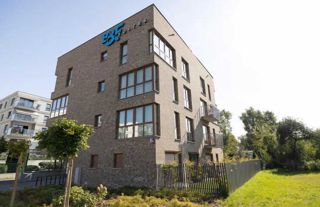 B85 Suites-1